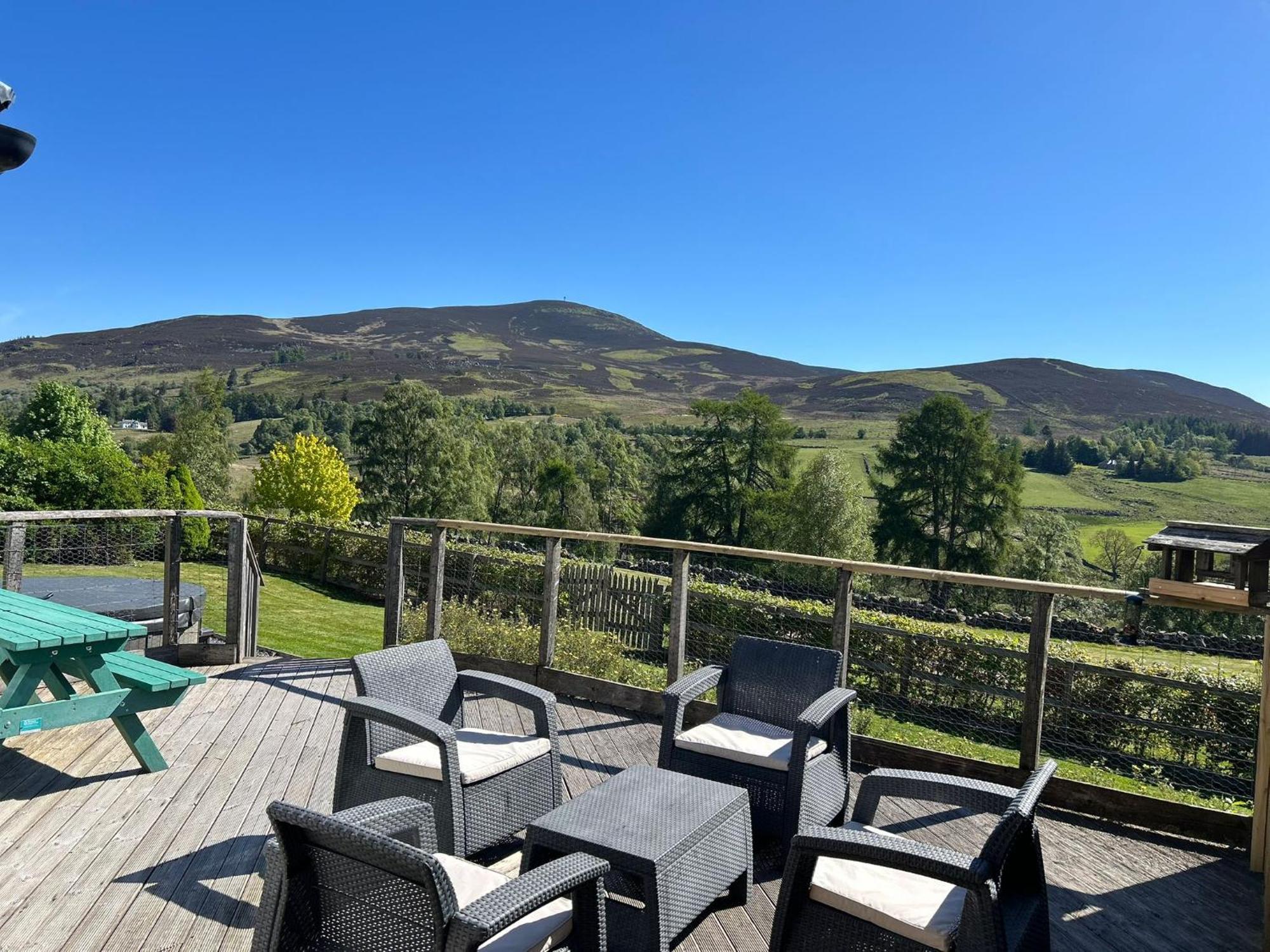 Dalnoid Cottages & Treehouses Nr Glenshee المظهر الخارجي الصورة