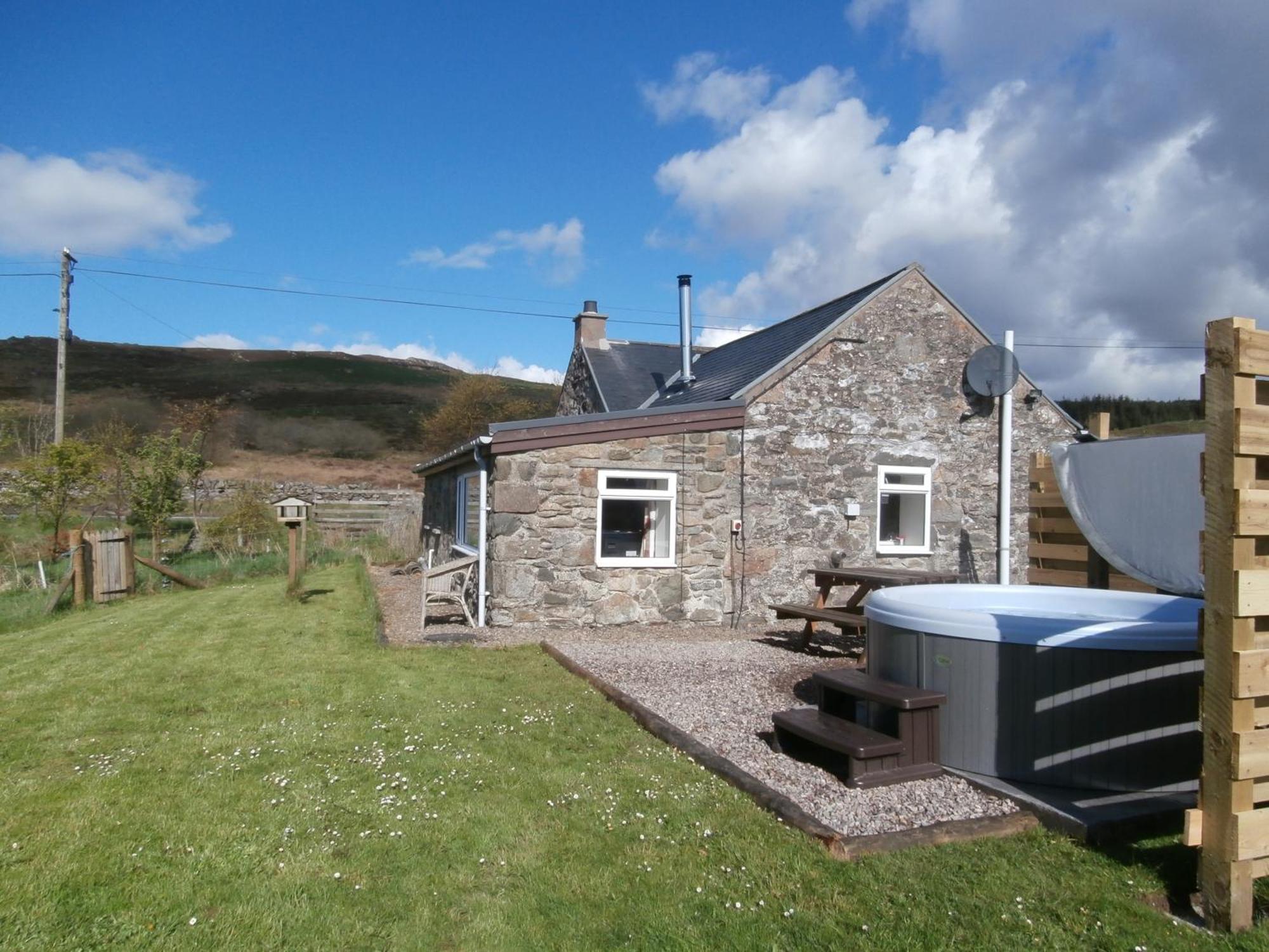 Dalnoid Cottages & Treehouses Nr Glenshee المظهر الخارجي الصورة